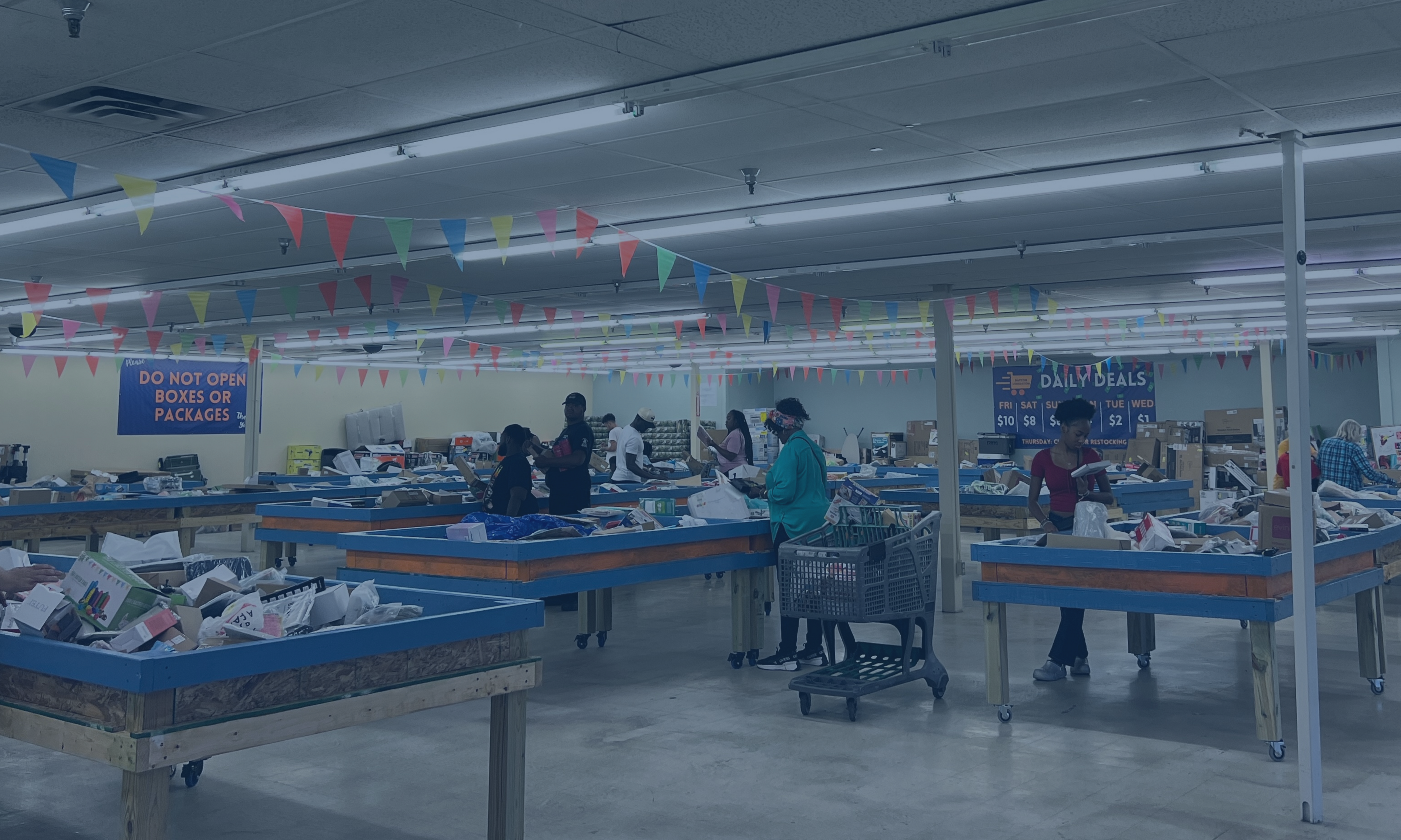 DLC LIQUIDATION CENTER (4).png__PID:287802fe-b9a6-4054-9782-4b9e3609c9bc